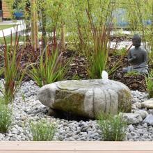 Zahradní fontána příslušenství přírodní vrtaný kámen pítko