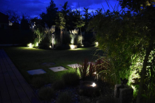 Osvětlená zahrada zahradní osvětlení 12V 