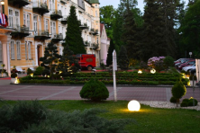 Venkovní osvětlení u hotelu Pawlik, Františkovy Lázně 