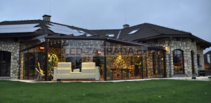 Luxusní prosklená terasa Glasoase s LED osvětlením a infrazářičem 